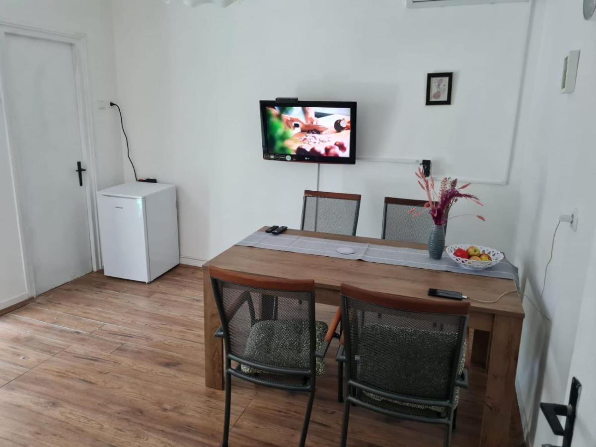 Apartman Antea Lägenhet Šibenik Exteriör bild