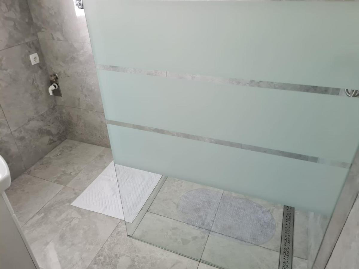 Apartman Antea Lägenhet Šibenik Exteriör bild